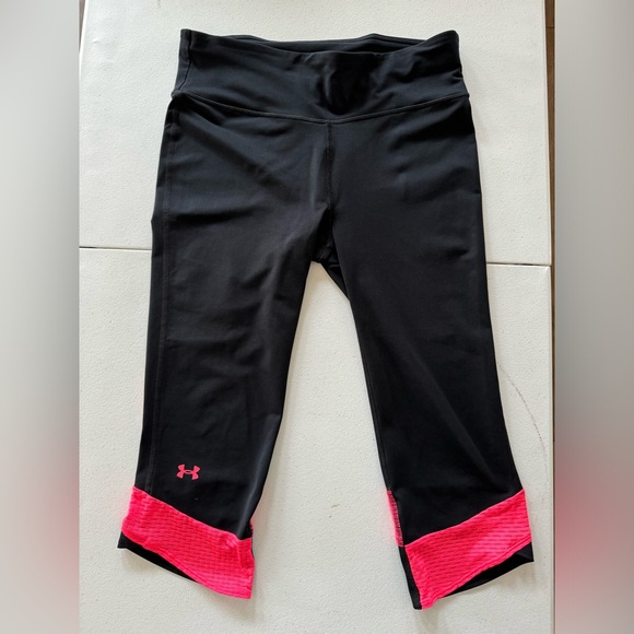 Women's Under Armour HeatGear Compression Capri Leggings - Picture 1 of 5